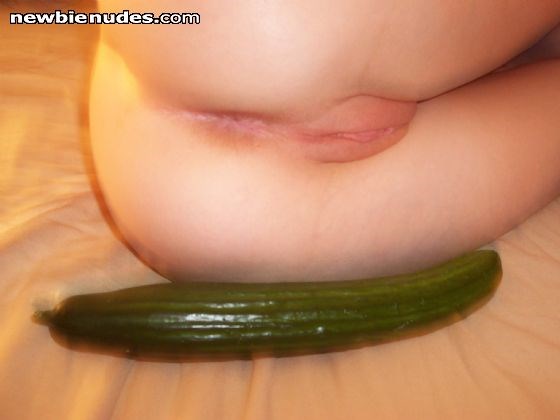 look at the size of that cucumber......
