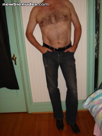 Almost ready to go.. hmm kind of hairy aren't I.. perhaps I need a trim.. can anyone help me trim my chest hairs.. maybe a few more that are hard for me to reach too?