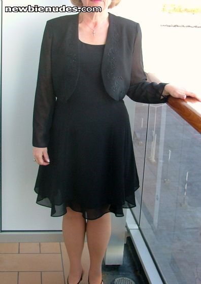 A few years back she lost a lot of weight, she looked hot to me, how about to you? would you do her?