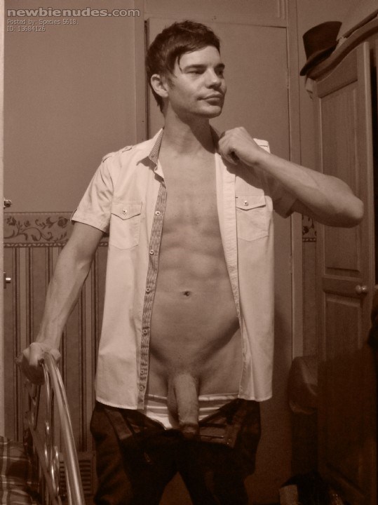 If I hold onto my collar and this bed, maybe no one will notice my trousers have fallen down....is it working?